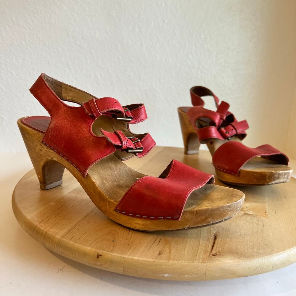 Lucky Penny Red Genuine Leather Wooden Sandal Heel Made in Brazil Size 9.5